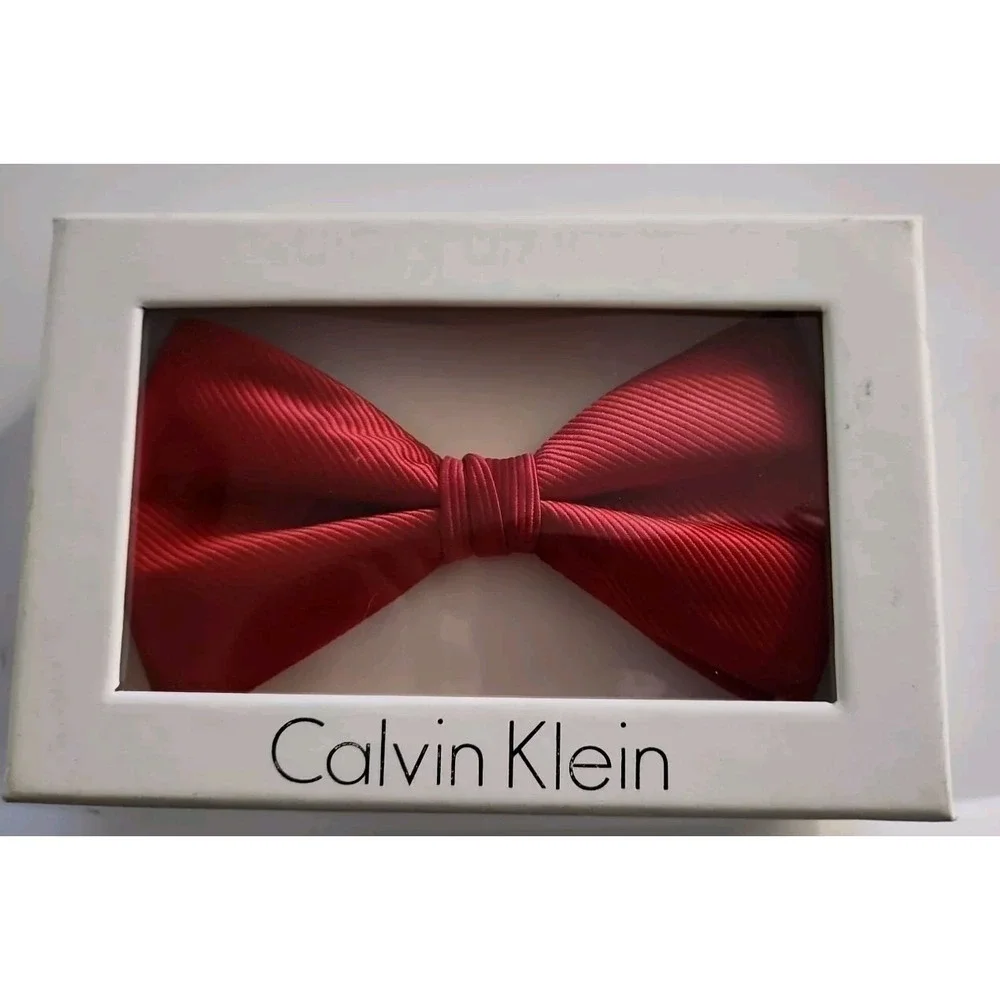 Calvin Klein MAGA Red Woven Jacquard Pretied Adjustable Bow‎ Tie UP TO 23